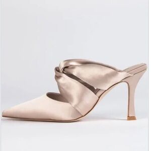 Jeffrey Campbell satin shoes pointy toes heels 10